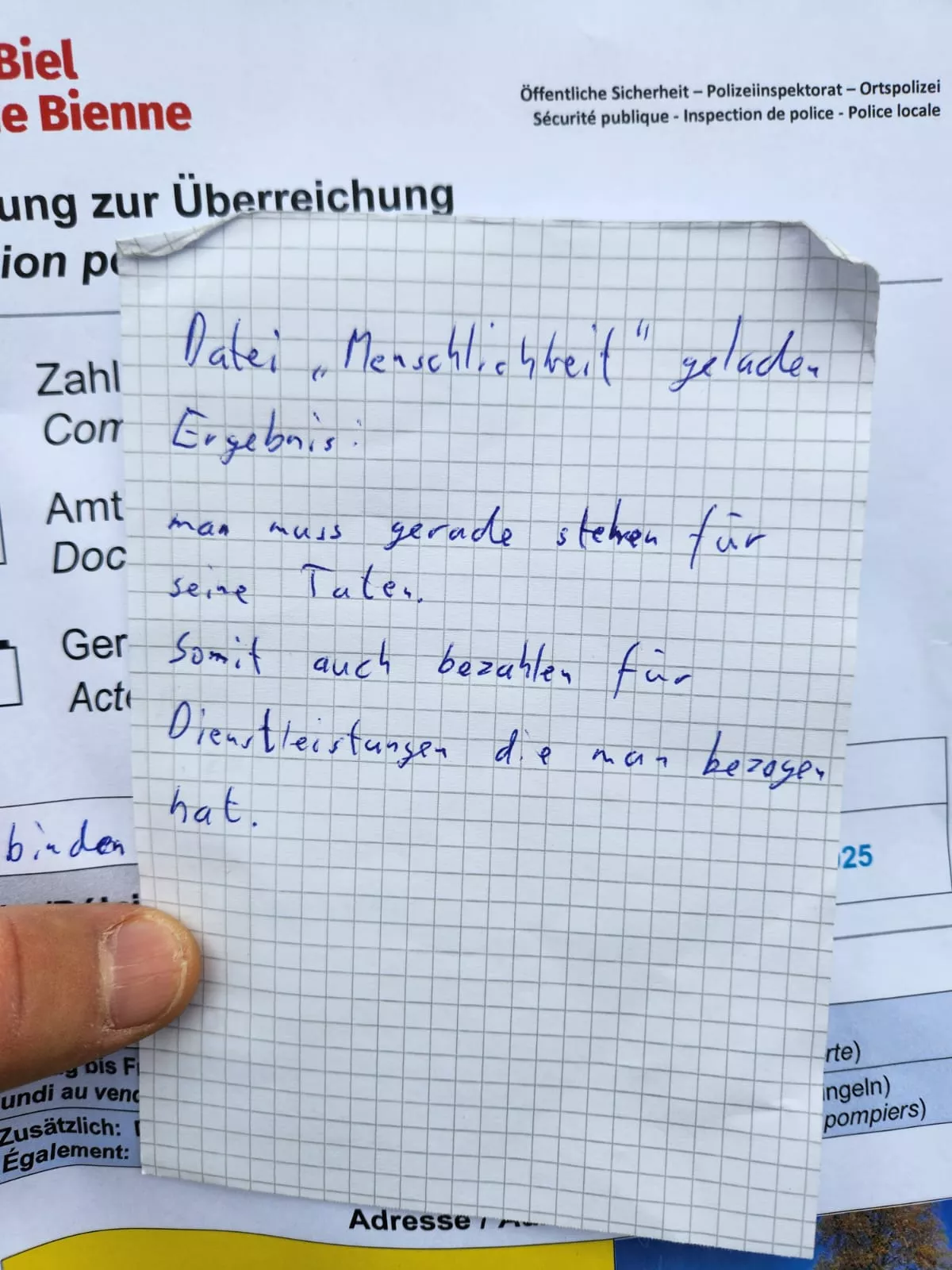 Datei "Menschlichkeit"